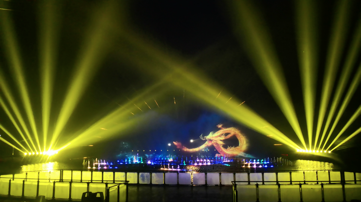 由白寶強導演的蓮花湖圣蓮華彩水水舞光影秀在達州蓮花湖上演(圖9) 由白寶強導演的蓮花湖圣蓮華彩水水舞光影秀在達州蓮花湖上演(圖9)