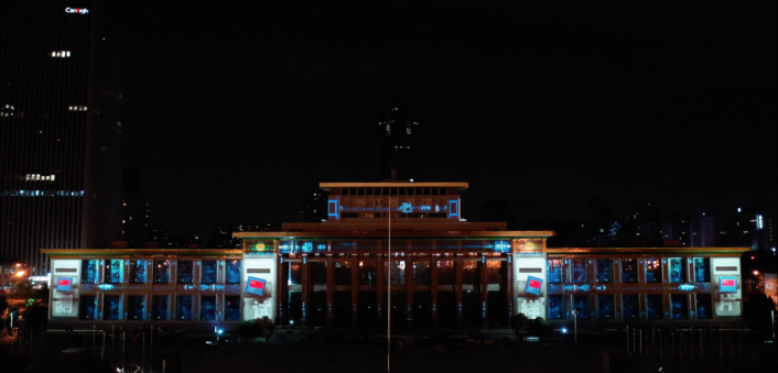 天空創(chuàng)想用科技點亮城市！杭州武林廣場3DMAPPING秀震撼上演！(圖10)